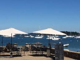 Le Cafe Du Logeo Vous Accueille Sur Une Terrasse Avec Une Vue Exceptionnelle Sur Le Golfe Du Morbihan Et Vous Propose De Prendre Un V Sarzeau Terrasse Morbihan