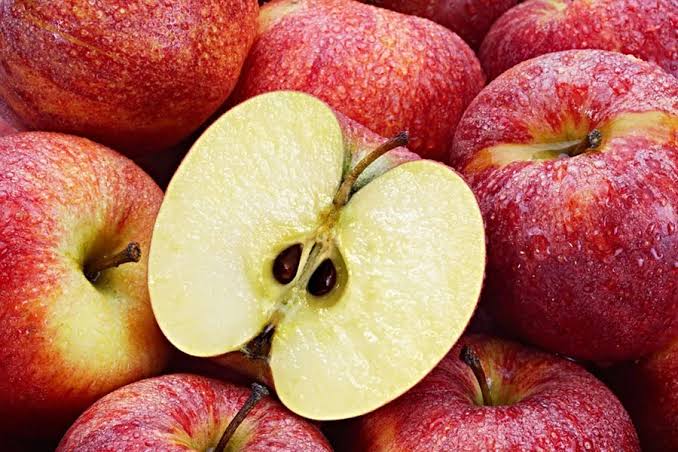 Hạt táo chứa chất nguy hiểm cho sức khỏe, bạn nên tránh ăn