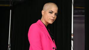 Apr 19, 2021 · american fashion designer selma blair can vividly remember when she knew she might be dealing with a health issue. Nv5qk5yyrpr0tm