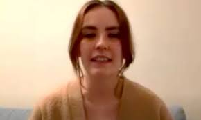 Mother says she's feeding her baby a '100% vegan' diet until she's old  enough to decide for herself 😲 Reactions in the comments 👇