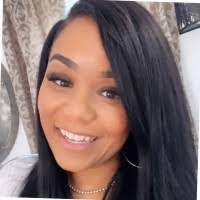 Nicole Upson's Instagram, Twitter & Facebook