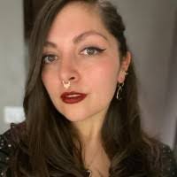 Bethany Murdock's Instagram, Twitter & Facebook