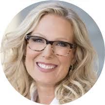 Heidi Kilmer's Instagram, Twitter & Facebook