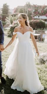 30 Simple Wedding Dresses For Elegant Brides Wedding Forward Simple Elegant Wedding Dress Wedding Dresses Simple Garden Wedding Dresses