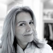 How to calm a nipping labrador puppy?