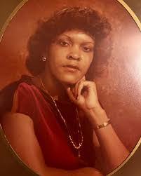 Brenda Seaton's Instagram, Twitter & Facebook