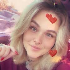 Jill Caperton's Instagram, Twitter & Facebook