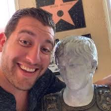 Michael Ohayon's Instagram, Twitter & Facebook