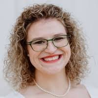 Vicki Rainey's Instagram, Twitter & Facebook