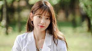 Bun bun oct 21 2019 3:25 am they really looked like real doctors. Park Shin Hye S Style As A Doctor In Doctors And Her Chemistry With Kim Rae Won Channel K
