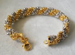 Gelang emas, perhiasan wajib yang digemari wanita. 49 Gelang Emas Terkini Poh Kong Yang Banyak Di Cari