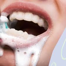 Brush your teeth with this mixture and quickly get good results, noting how the yellow stains disappear from the tooth enamel. Why You Shouldn T Use Baking Soda For Teeth Whitening Glamour Uk