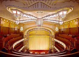 Kijkwijzer bestaat dit jaar alweer 10 jaar. Art Nouveau And Art Deco Architectur The Tuschinski Filmtheater In Amsterdam 1921 Amsterdam Art Deco Amsterdamse School