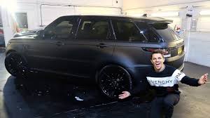They both have about the same. It S Here My Satin Black Range Rover Svr Youtube