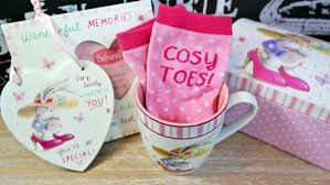 Ma tachinezi, ca ma cunosti. Birou Alegere Mixer Idei De Cadouri Pentru Mama De Ziua Ei Footballswagger Com