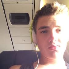 Ryan Lacount (@RyanLaCount33)