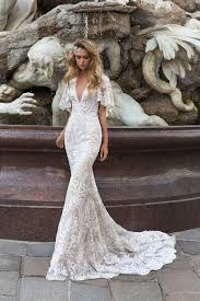 Sposa Moda 2018 Wedding Dresses The Royal Collection Weddingdress Weddingdresses Designer Wedding Dresses Fit And Flare Wedding Dress Wedding Dresses Lace