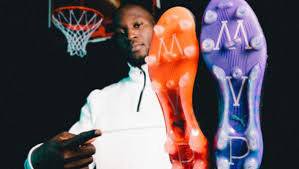 Chelsea fc have failed with an approach to sign romelu lukaku from inter milan this summer, according to italian journalist fabrizio romano. Romelu Lukaku Breaks Silence On Chelsea Fc Man City Speculation