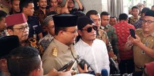 Gus miftah mengatakan pada awal agustus nanti memberikan ceramah di sebuah klub malam di jakarta. Temui Anies Baswedan Gus Miftah Minta Izin Akan Beri Tausiah Di Klub Jakarta Merdeka Com