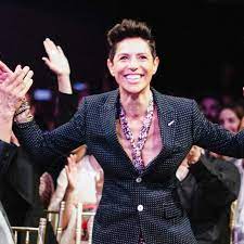 She is currently the only female chef in the united states to attain three michelin stars, for her restaur. Top Female Chef Brilliantly Shuts Down Sexist Question At 50besttalks If You Have Kids I Hope You Stay Home With Them 9kitchen