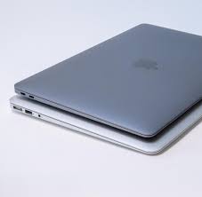 Auch mobilfunk ist wohl endlich für das macbook in sicht. Produktcheck Apples Neues Macbook Air Ist Ein Arbeitstier Welt