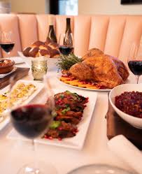 This year, the hotel will offer a thanksgiving brunch ($95) and dinner ($150) at the polo lounge. Houston S Thanksgiving Restaurant Guide Great Takeout And Dine In Options
