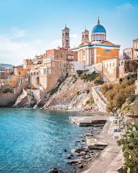 Syros is the administrative centre of cyclades, thanks to the advantageous, natural port, fact syros has been settled for first time during the 3rd millennium bc. Syros Highlights Unsere 10 Reisetipps Fur Die Kykladen Insel Griechenland Reisen Griechenland Urlaub