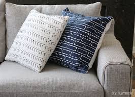 Black And Gray Throw Pillows How To Choose Throw Pillows For A Gray Couch The Diy Playbook Grey Sectional Couch Throw Pillows Living Room Grey Throw Pillows