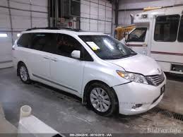 Families and the toyota sienna go together like peanut butter and jelly. Toyota Sienna Xle Limited 2014 White 3 5l Vin 5tdyk3dc0es419778 Free Car History