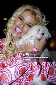 703.363 Anna Fotos und hochauflösende Bilder