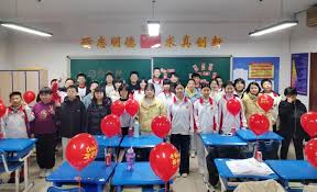 开学第一天｜春启新程，共赴美好！ - 石家庄康福外国语学校