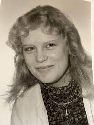 Søger en Erik Appel født i spandet