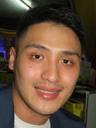 Kee Hua Chee Live!: PART 3---DATO SRI MAJOR DR EDMUND GOH DONATED RM 23,000  CASH TO 6 CHARITIES TO CELEBRATE HIS 36th BIRTHDAY AND ALSO HIS BIGGEST  FAILURE IN LIFE---HE FAILED TO