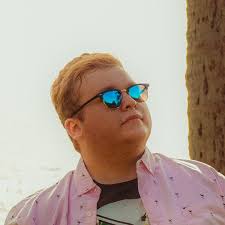 Alex Dorian's Instagram, Twitter & Facebook