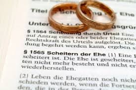 Ein stalker ist eine person, die anderen nachstellt, sie bedrängt und verfolgt. Stalking Auf Schritt Und Tritt Verfolgt Anwalt Org