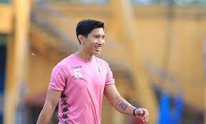 Và những hình ảnh này đã trong thời gian tới, đoàn văn hậu sẽ về việt nam và trở lại tập luyện cùng với các đồng đội tại clb. Ä'oan VÄƒn Háº­u Trá»Ÿ Láº¡i Táº­p Luyá»‡n Cung Clb Ha Ná»™i