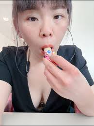 目光呆滯等下班