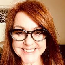 Lisa Vosberg's Instagram, Twitter & Facebook