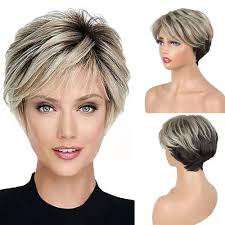 LEOSA Short Blonde Wigs with Bangs Pixie Cut Wig,Ombre Blonde Grey Bob Wigs  Layered Fluffy Curly Wigs for White Women Wavy Curly Synthetic Hair Wig  Highlight Ash Blonde Mixed Dark Brown :