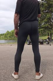 What should guys wear to yoga? If Yoga Pants Leggings Are For Comfort Can Guys Wear Them Too Girlsaskguys Http Tipsalud C Leggings Are Not Pants Yoga Pants Mens Tights