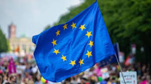 FAMOSO UNIÓN EUROPEA