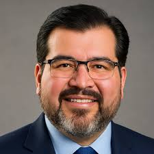 💜 First day! 💜 Excited to join the Northwestern Medicine media relations  team, based in the suburbs. Thrilled to put my storytelling skills to use  sharing the compassionate care & innovations taking