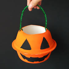 I was staring at a basket i have and was trying to figure out how to incorporate it into my fall decor. Mini Pumpkin Basket Kids Crafts Fun Craft Ideas Firstpalette Com