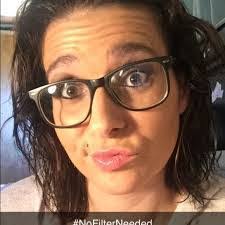 Stephanie Flannigan's Instagram, Twitter & Facebook