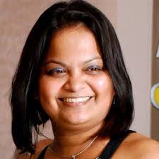 Noreen Ennis's Instagram, Twitter & Facebook