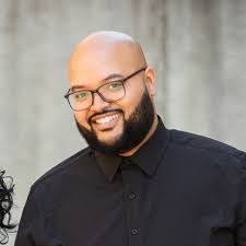 Teri Renner's Instagram, Twitter & Facebook