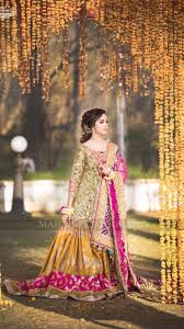 Pin By Mar U J On Mehndi Brides Makeup Hair Bridal Mehndi Dresses Bridal Dresses Pakistan Pakistani Bridal