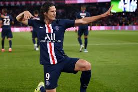 Football statistics of edinson cavani including club and national team history. Psg Striker Cavani Committed To Playing On In Europe Goal Com