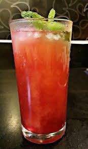 Titre Cocktail Le Rouge George Fruits De La Passion Jus De Raisin Jus De Goyave Et 4cl De Rhum Brun Jus De Goyave Jus De Raisin Rhum Brun