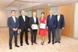 Euro für das börsennotierte britische transportunternehmen arriva an. Mietvertrag Fur Neue Buros In Stuttgart Unterzeichnet Aktuelles Transnetbw Gmbh